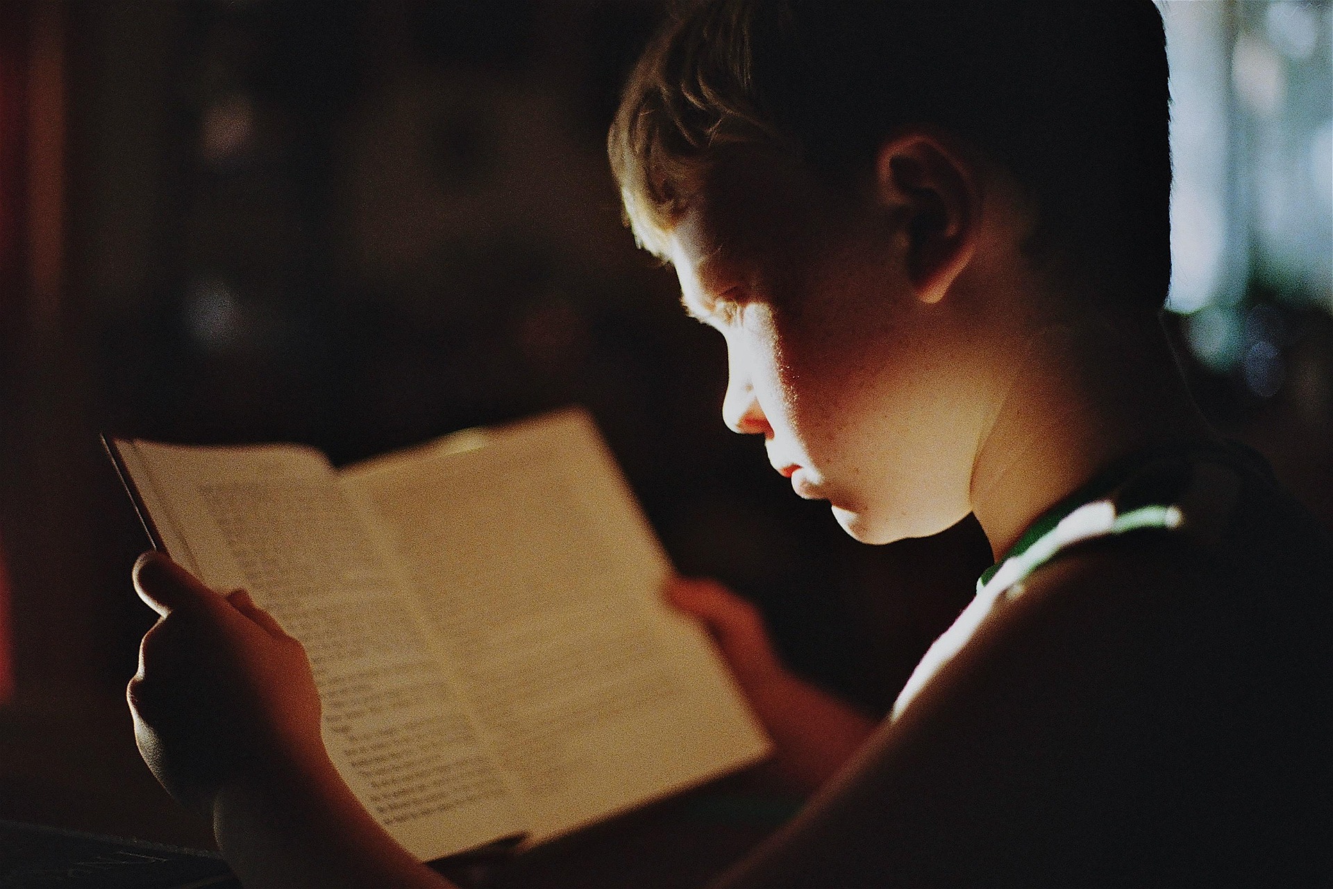 BookTok : comment TikTok a remis la lecture à la mode chez les jeunes